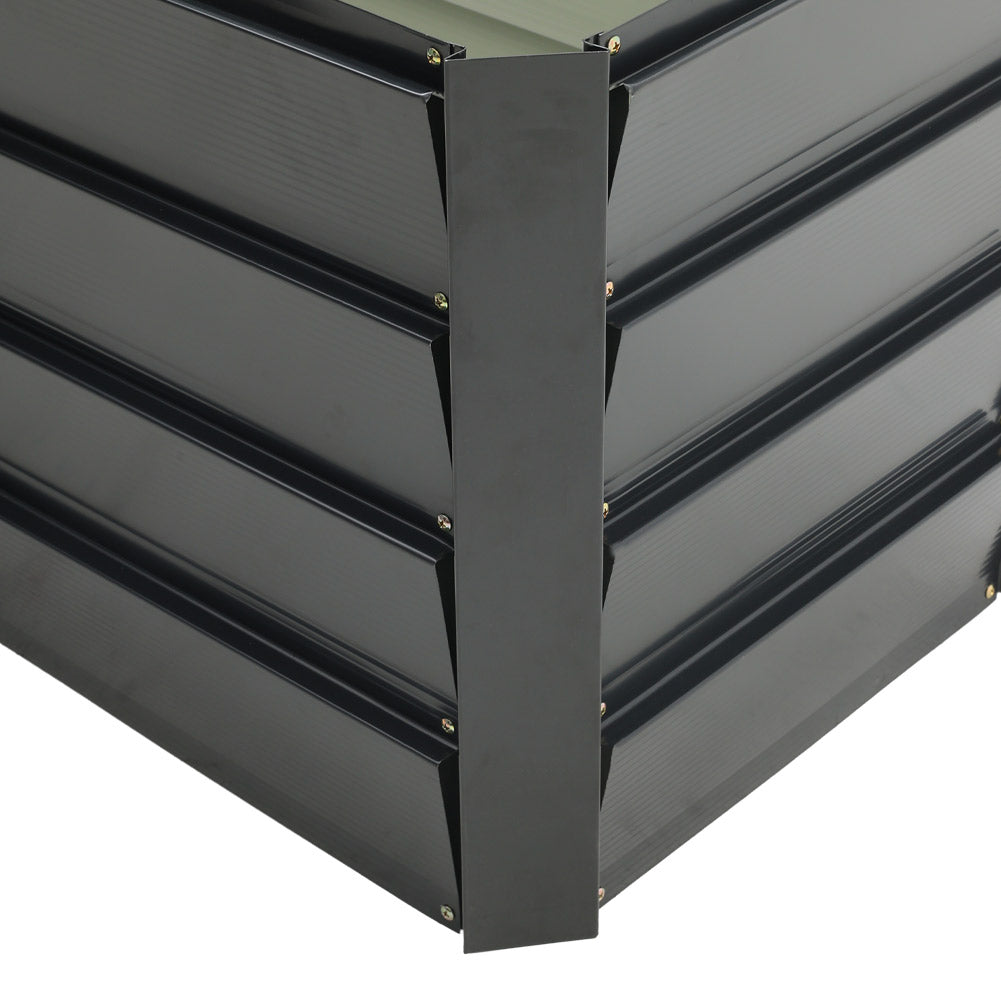 Detailed view of external corner of 7-shape outdoor raised garden bed – robust metal frame for long-lasting use