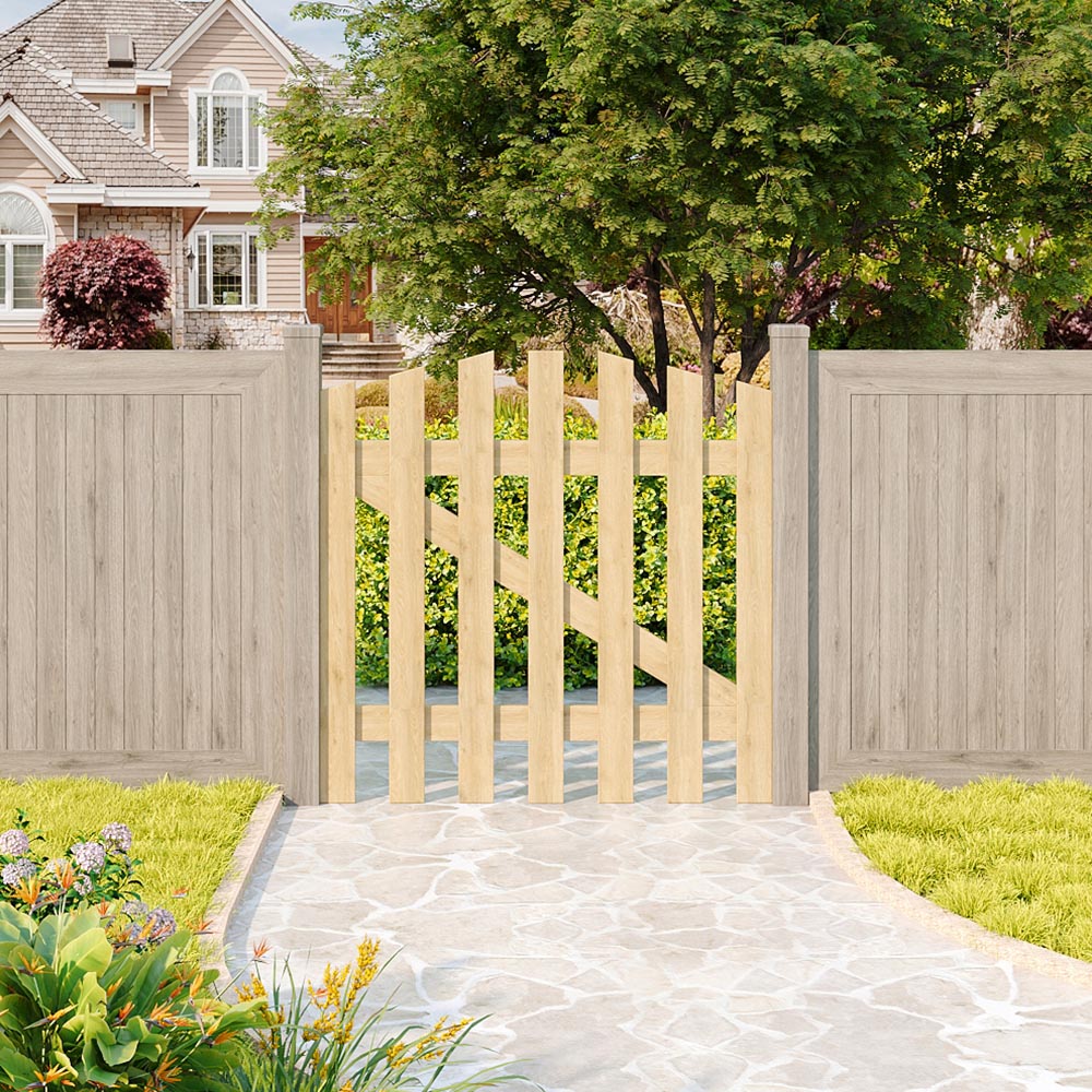 Arched Top Spruce Wood Garden Gate with T Hinges & Door Bolt