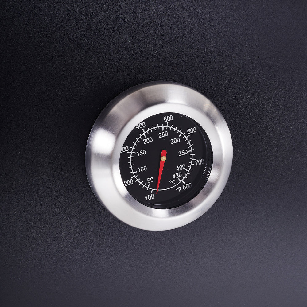 Built-in Thermometer on Outdoor Charcoal BBQ Grill – Precision Heat Control for Outdoor Cooking