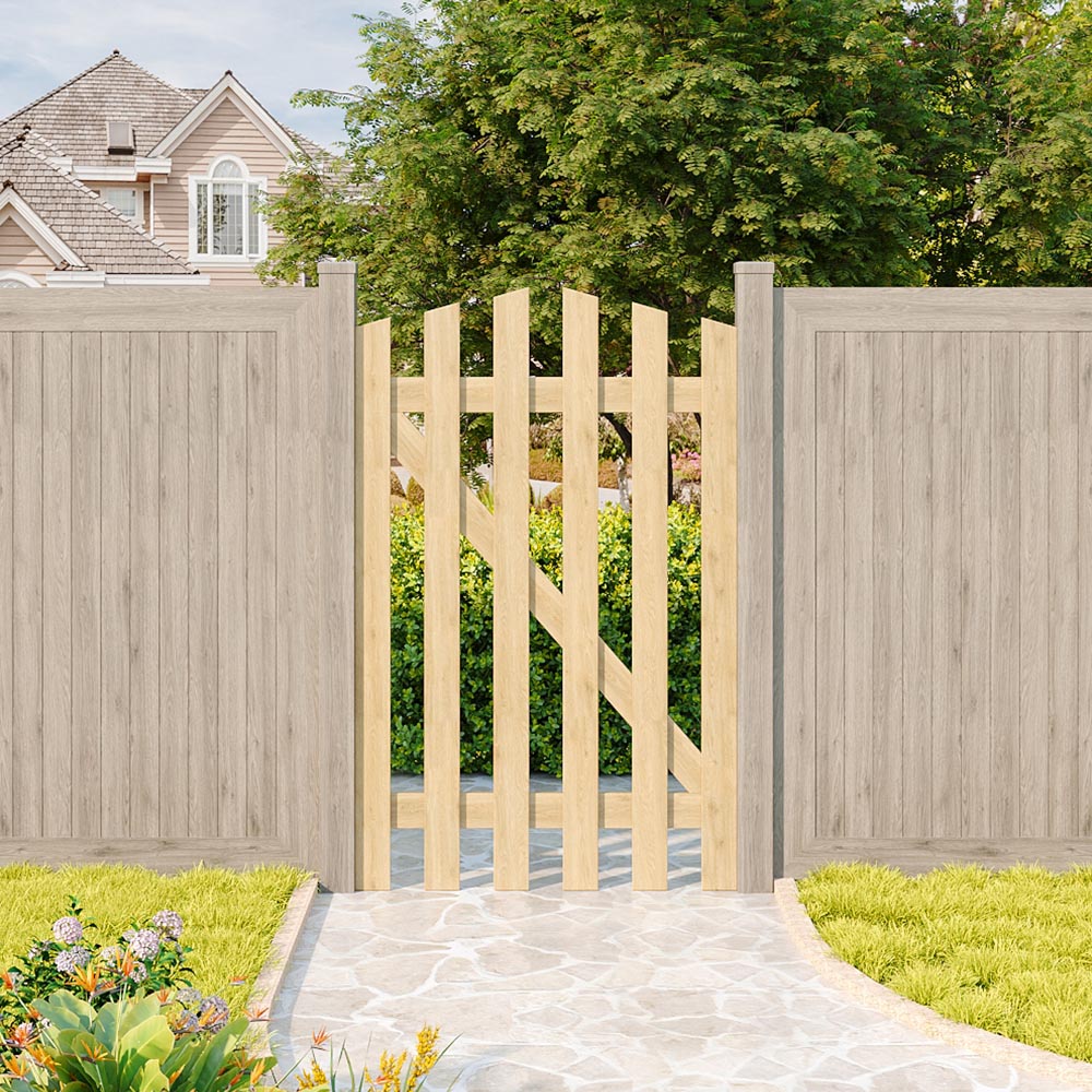 Spruce Wood Garden Gate Arched Top with T Hinges & Door Bolt