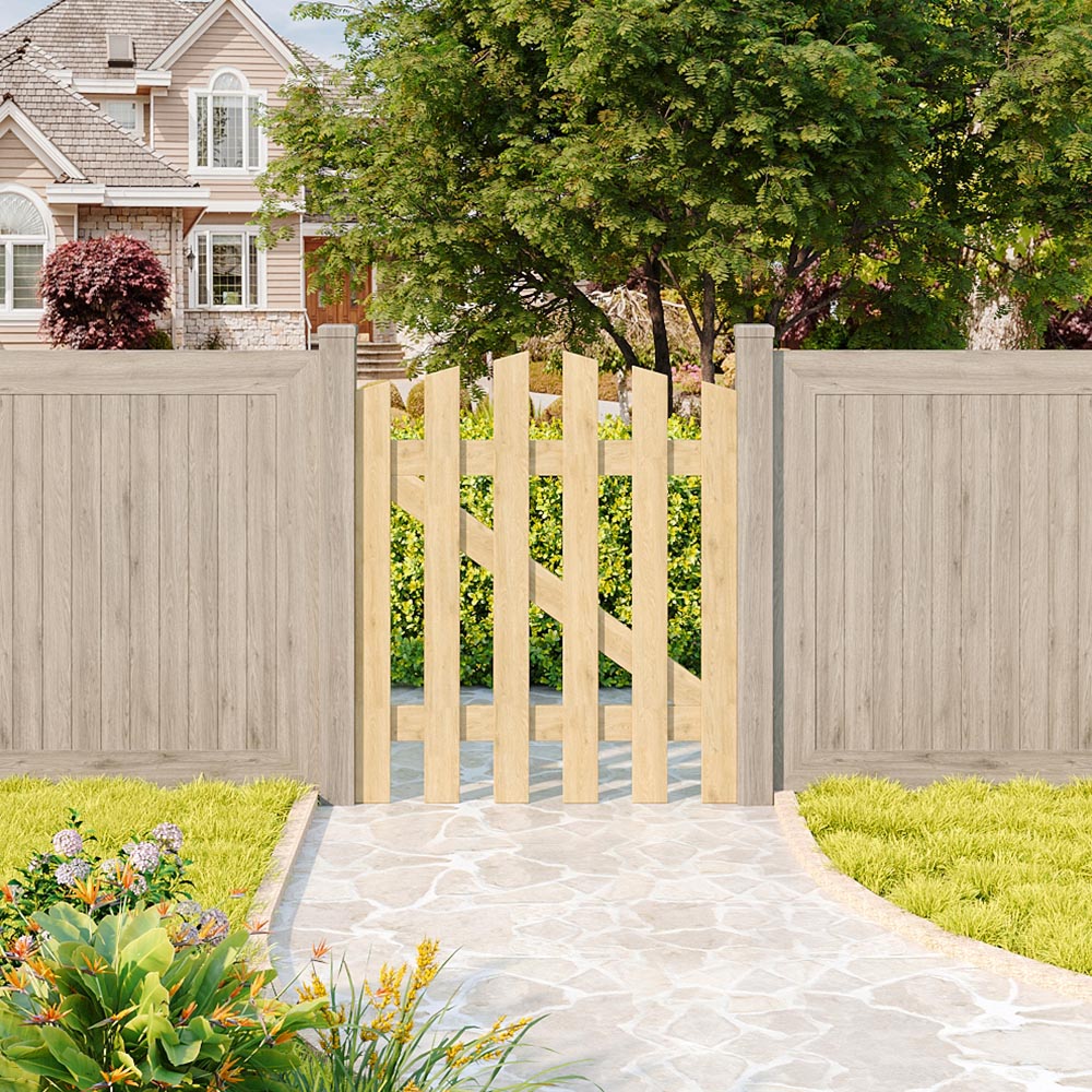 Spruce Wood Arched Top Garden Gate with T Hinges & Door Bolt